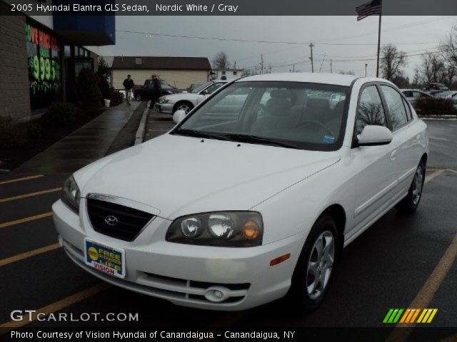 2005 Hyundai Elantra GLS Sedan in Nordic White