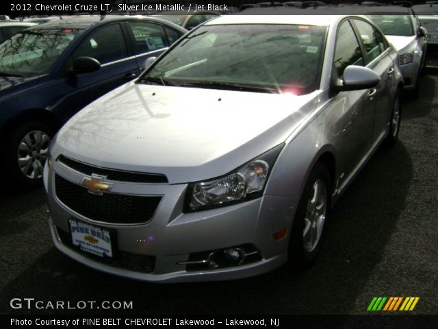 2012 Chevrolet Cruze LT in Silver Ice Metallic