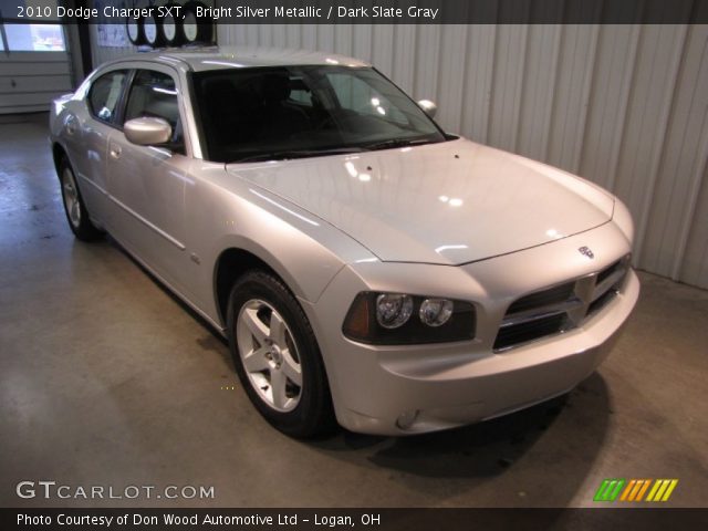 2010 Dodge Charger SXT in Bright Silver Metallic