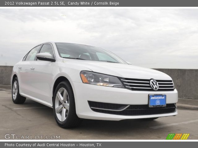 2012 Volkswagen Passat 2.5L SE in Candy White