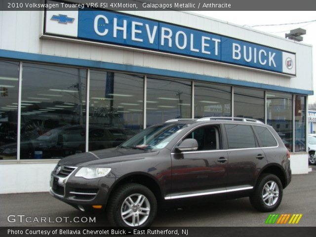 2010 Volkswagen Touareg VR6 FSI 4XMotion in Galapagos Metallic