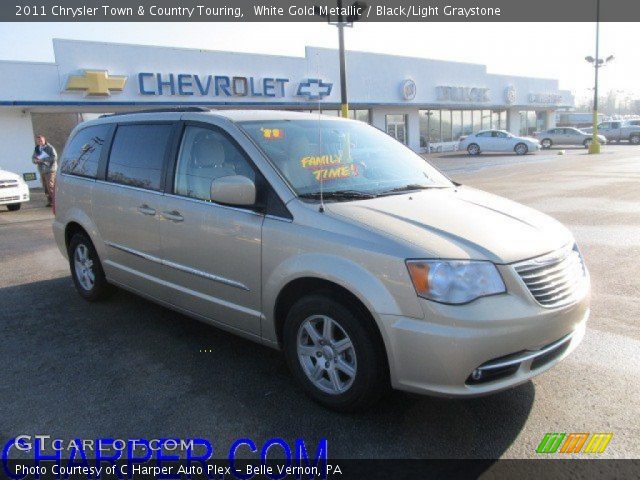 2011 Chrysler Town & Country Touring in White Gold Metallic