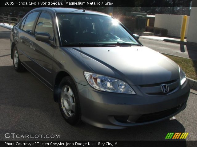 2005 Honda Civic Hybrid Sedan in Magnesium Metallic
