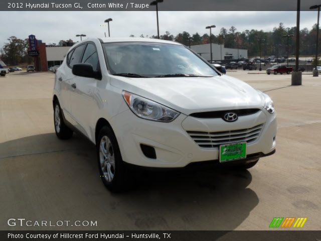2012 Hyundai Tucson GL in Cotton White
