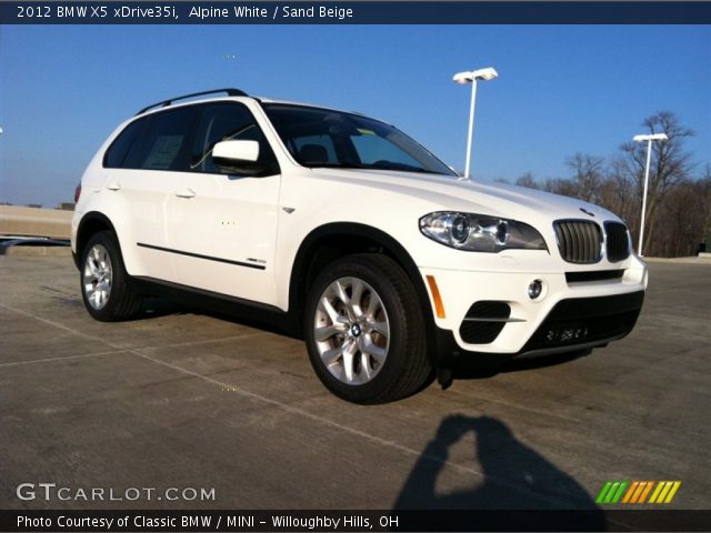 2012 BMW X5 xDrive35i in Alpine White