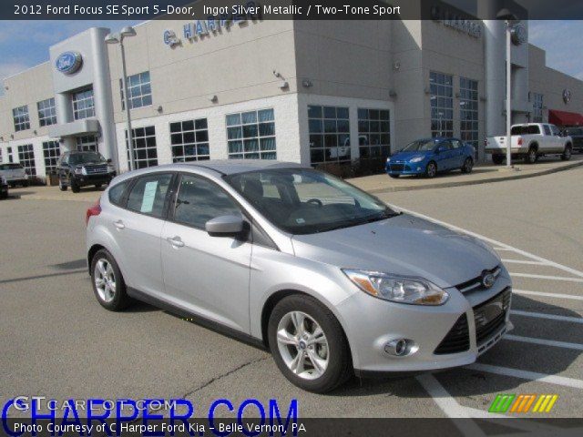 2012 Ford Focus SE Sport 5-Door in Ingot Silver Metallic
