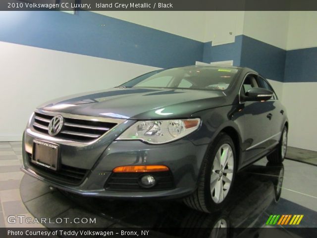 2010 Volkswagen CC Luxury in Island Grey Metallic