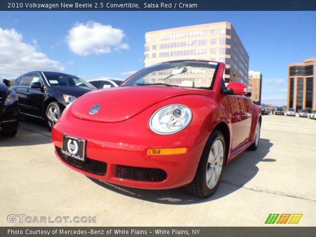2010 Volkswagen New Beetle 2.5 Convertible in Salsa Red