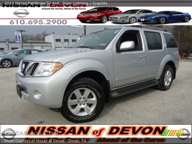 2011 Nissan Pathfinder SV 4x4 in Silver Lightning