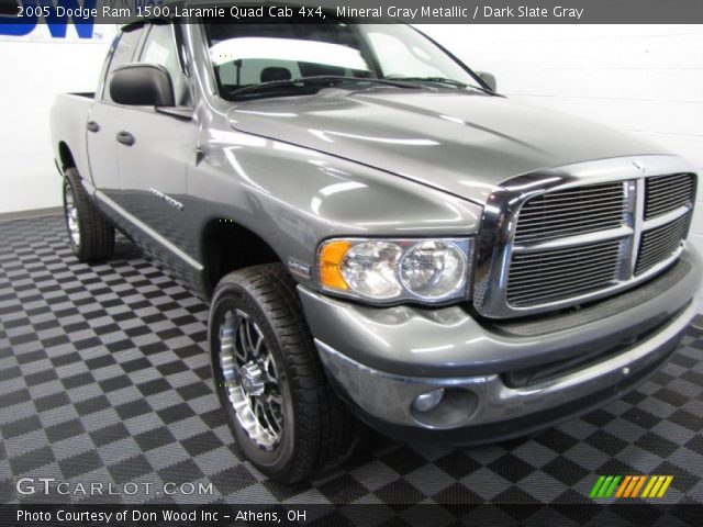 2005 Dodge Ram 1500 Laramie Quad Cab 4x4 in Mineral Gray Metallic