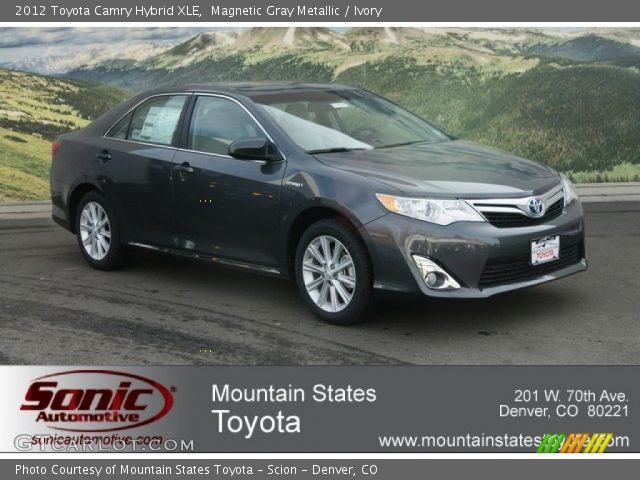 2012 Toyota Camry Hybrid XLE in Magnetic Gray Metallic