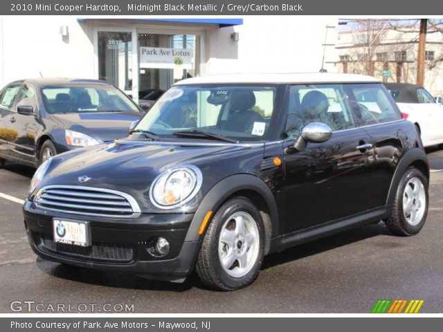 2010 Mini Cooper Hardtop in Midnight Black Metallic