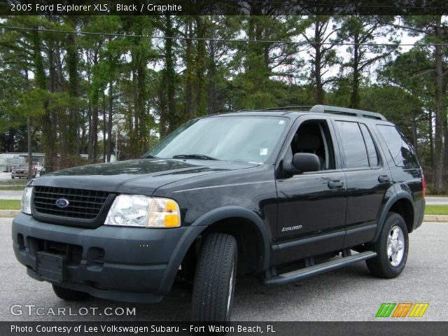 2005 Ford Explorer XLS in Black