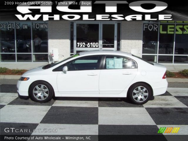 2009 Honda Civic LX Sedan in Taffeta White