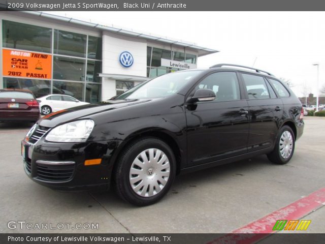 2009 Volkswagen Jetta S SportWagen in Black Uni