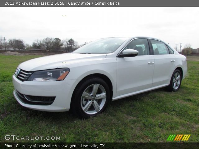 2012 Volkswagen Passat 2.5L SE in Candy White