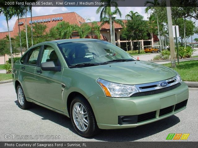 2008 Ford Focus SE Sedan in Kiwi Green