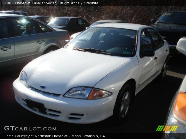 2002 Chevrolet Cavalier Sedan in Bright White