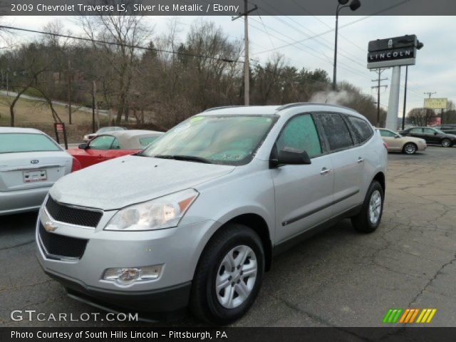 2009 Chevrolet Traverse LS in Silver Ice Metallic