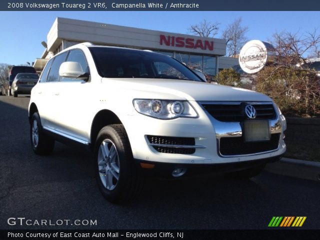 2008 Volkswagen Touareg 2 VR6 in Campanella White