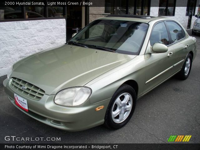 2000 Hyundai Sonata  in Light Moss Green