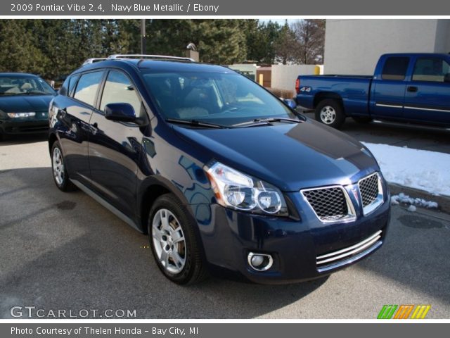 2009 Pontiac Vibe 2.4 in Navy Blue Metallic