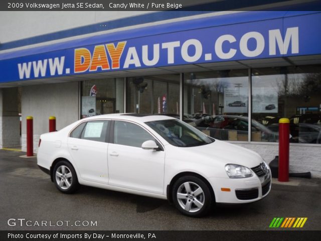 2009 Volkswagen Jetta SE Sedan in Candy White