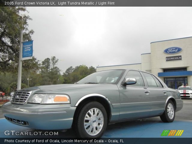 2005 Ford Crown Victoria LX in Light Tundra Metallic