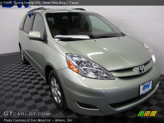 2008 Toyota Sienna XLE in Silver Pine Mica