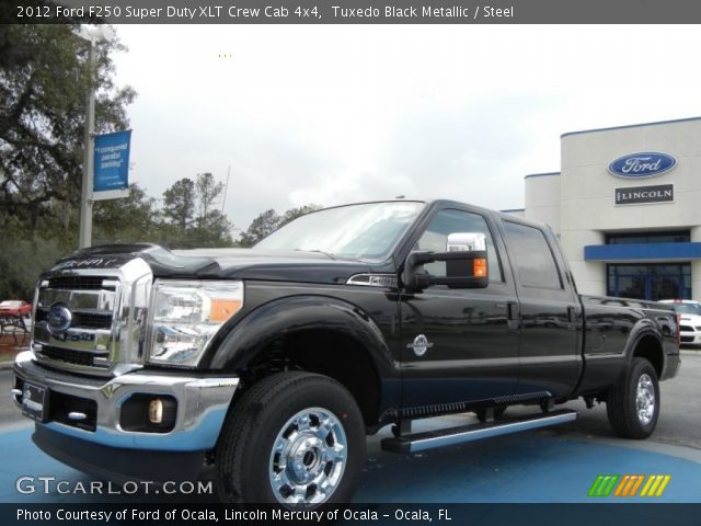 2012 Ford F250 Super Duty XLT Crew Cab 4x4 in Tuxedo Black Metallic