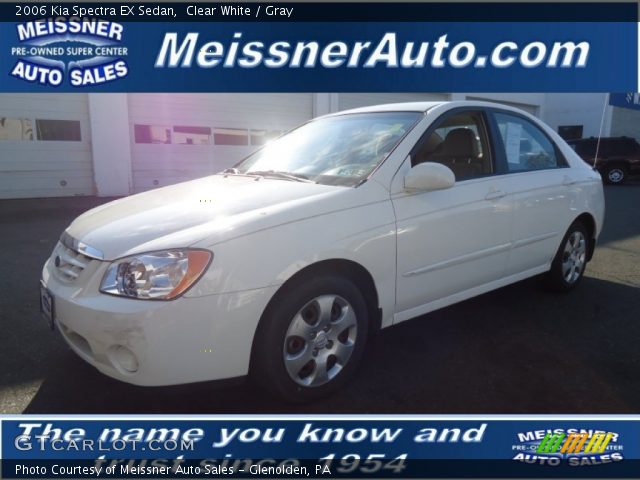 2006 Kia Spectra EX Sedan in Clear White