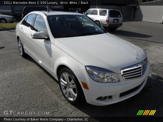 2011 Mercedes-Benz C 300 Luxury in Arctic White