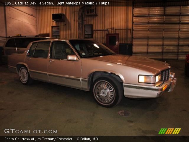 1991 Cadillac DeVille Sedan in Light Antelope Metallic