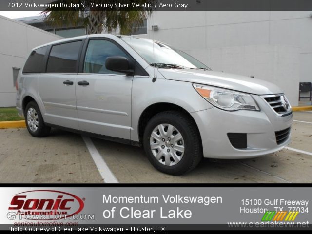 2012 Volkswagen Routan S in Mercury Silver Metallic