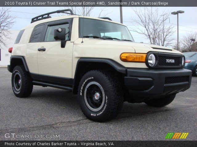 2010 Toyota FJ Cruiser Trail Teams Special Edition 4WD in Sandstorm