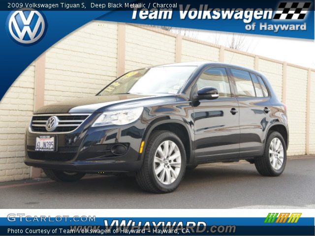 2009 Volkswagen Tiguan S in Deep Black Metallic