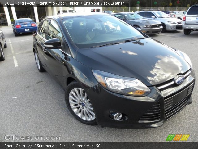 2012 Ford Focus Titanium 5-Door in Black
