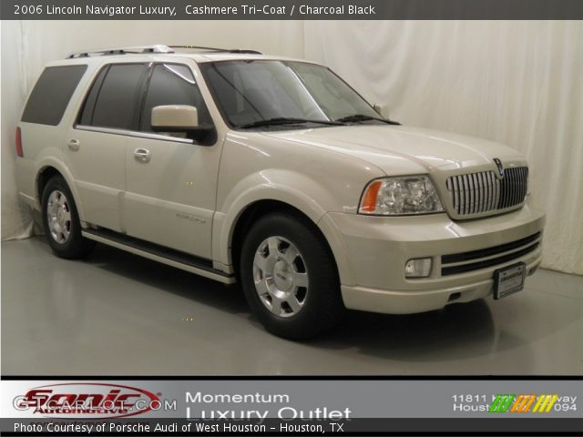 2006 Lincoln Navigator Luxury in Cashmere Tri-Coat