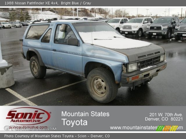 1988 Nissan Pathfinder XE 4x4 in Bright Blue