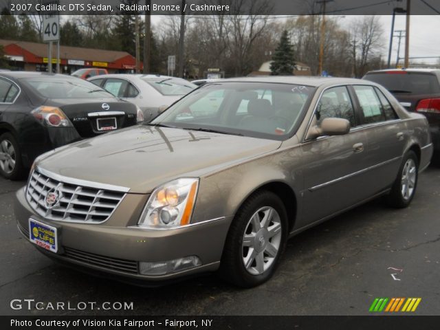 2007 Cadillac DTS Sedan in Radiant Bronze