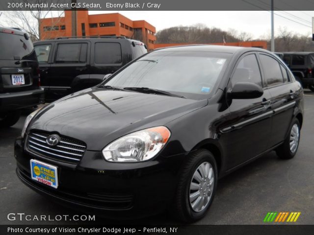 2006 Hyundai Accent GLS Sedan in Ebony Black