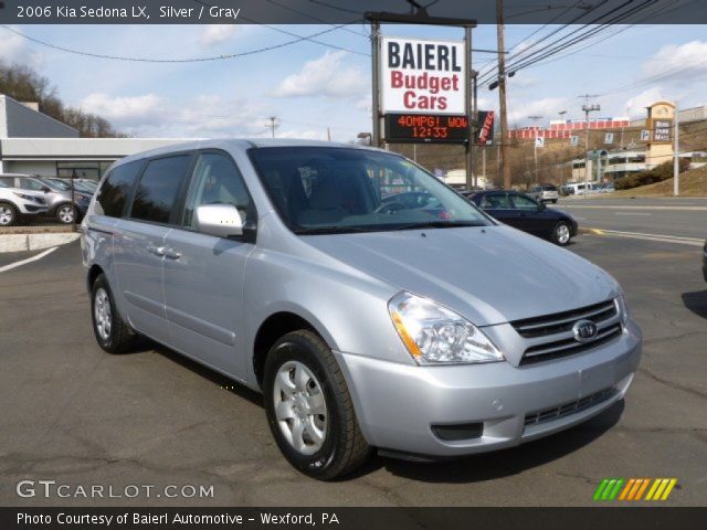 2006 Kia Sedona LX in Silver