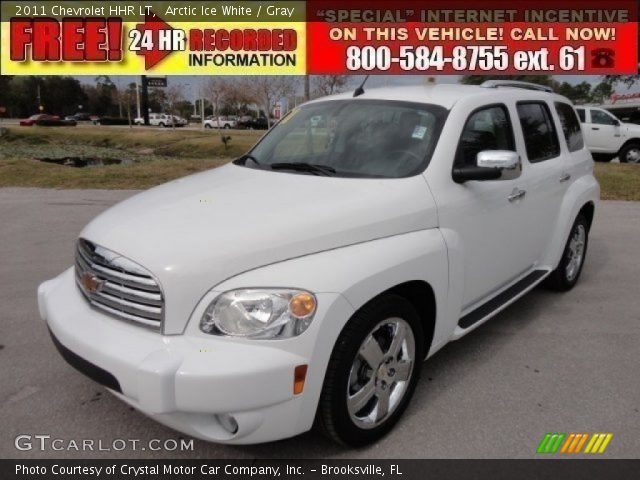 2011 Chevrolet HHR LT in Arctic Ice White
