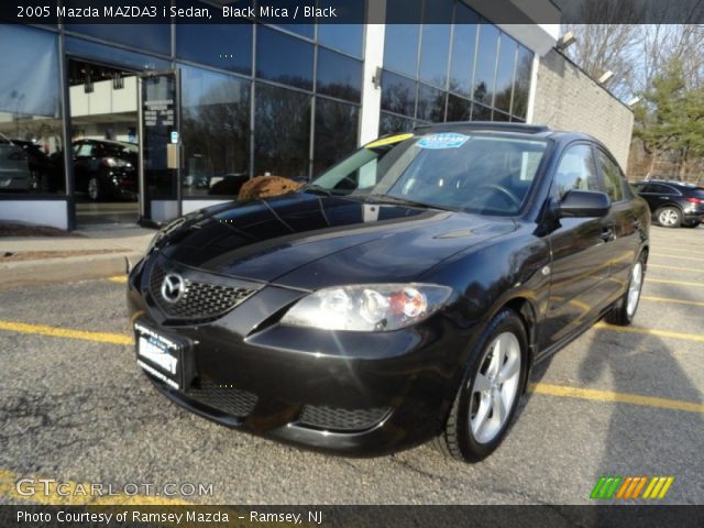 2005 Mazda MAZDA3 i Sedan in Black Mica