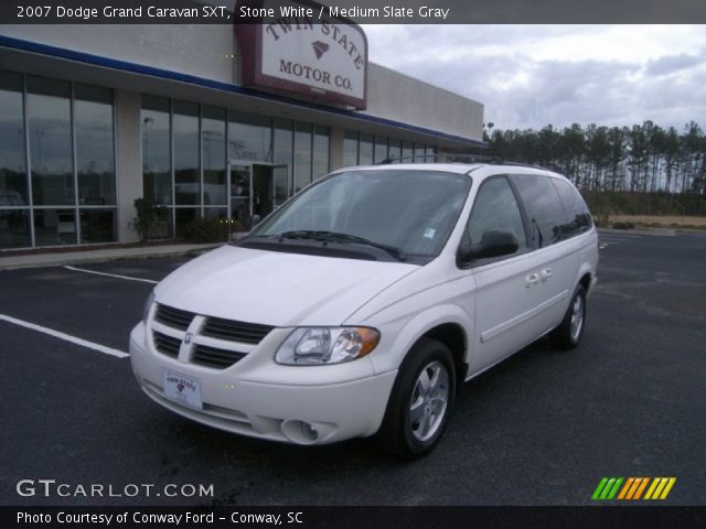 2007 Dodge Grand Caravan SXT in Stone White