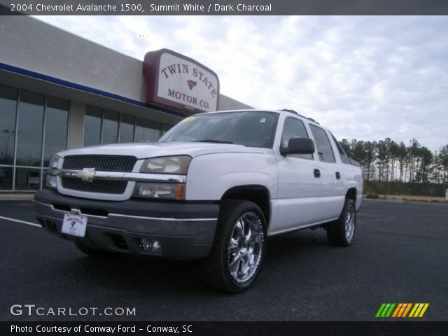 2004 Chevrolet Avalanche 1500 in Summit White