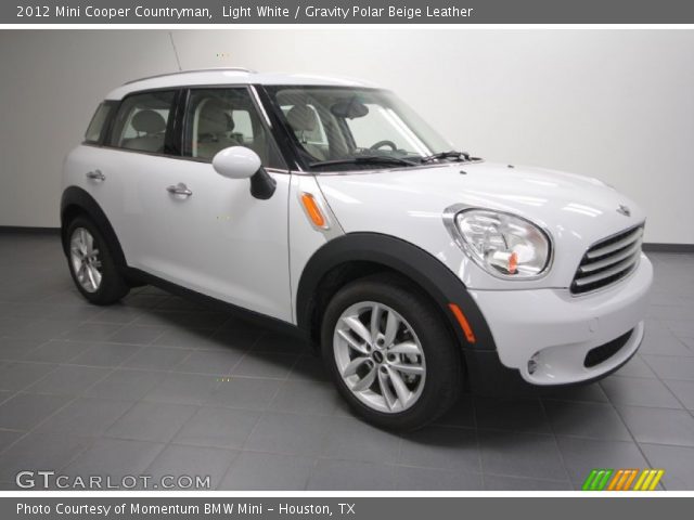 2012 Mini Cooper Countryman in Light White