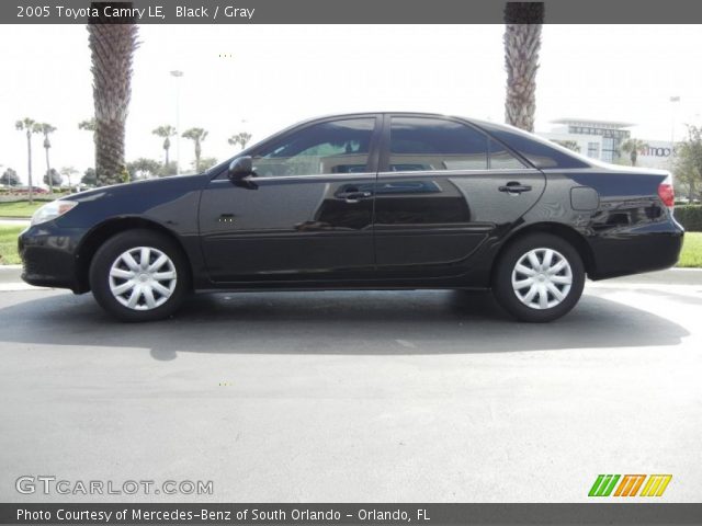 2005 Toyota Camry LE in Black