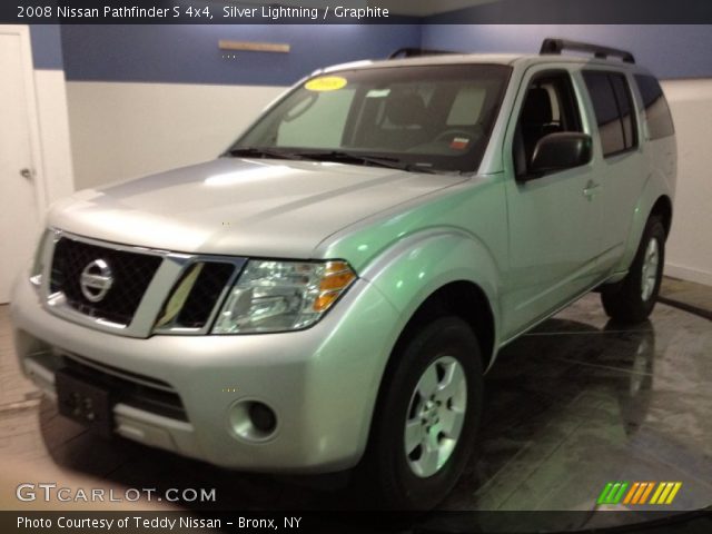 2008 Nissan Pathfinder S 4x4 in Silver Lightning