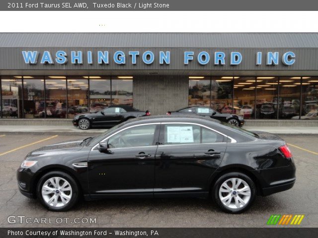 2011 Ford Taurus SEL AWD in Tuxedo Black